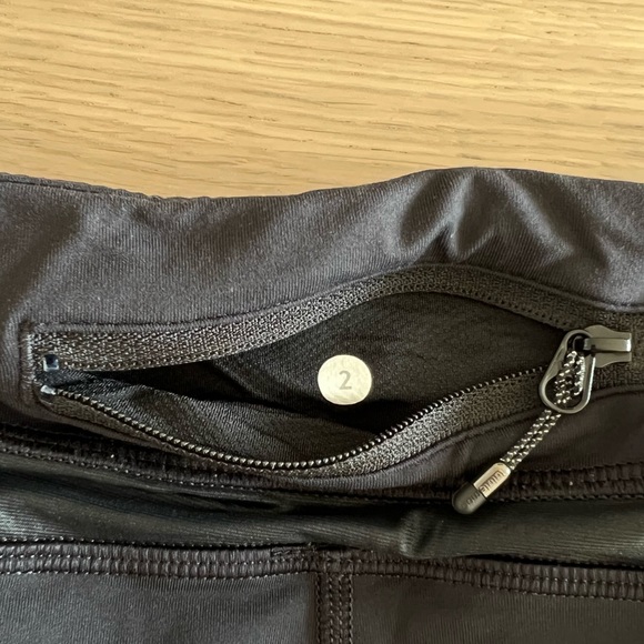 Women’s Lululemon Leggings - Picture 6 of 6